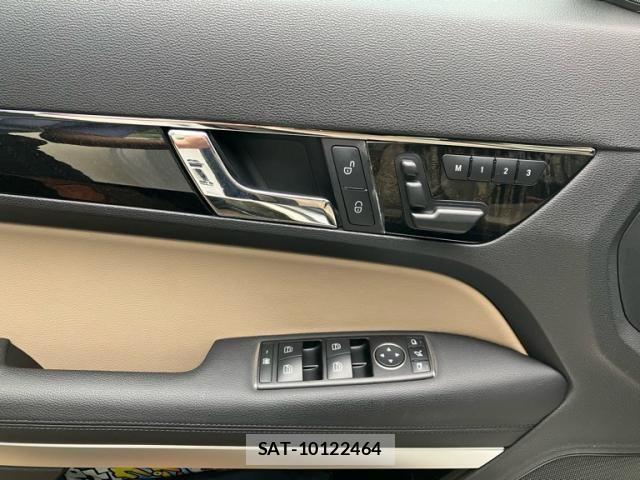 Mercedes Benz E-CLASS 2011-04 8780994-15