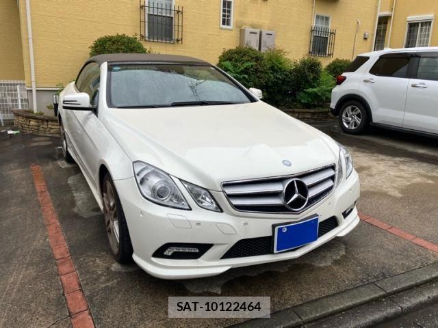 Mercedes Benz E-CLASS 2011-04 8780994-2
