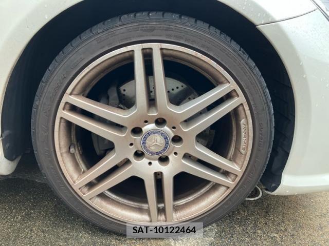 Mercedes Benz E-CLASS 2011-04 8780994-3