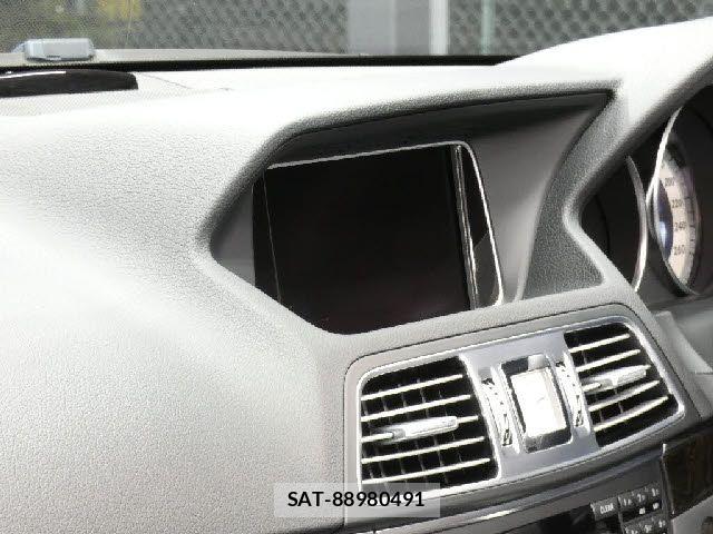 Mercedes Benz E-CLASS 2013-11 8880717-9
