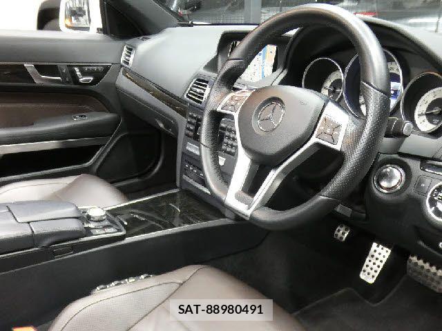 Mercedes Benz E-CLASS 2013-11 8880717-11