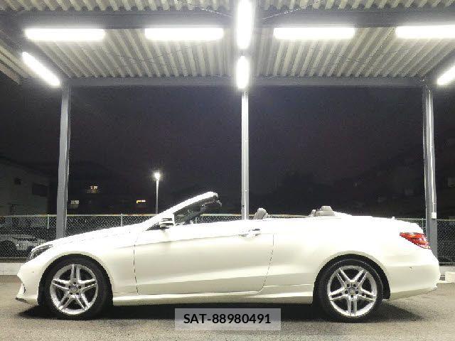 Mercedes Benz E-CLASS 2013-11 8880717-15