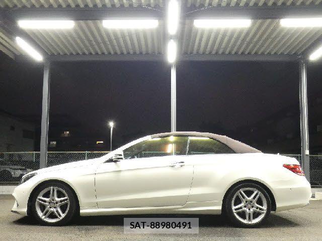 Mercedes Benz E-CLASS 2013-11 8880717-17