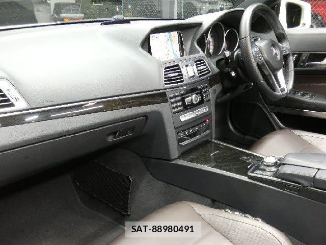 Mercedes Benz E-CLASS 2013-11 8880717-1