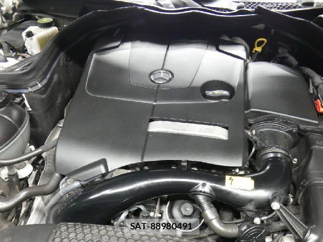 Mercedes Benz E-CLASS 2013-11 8880717-5