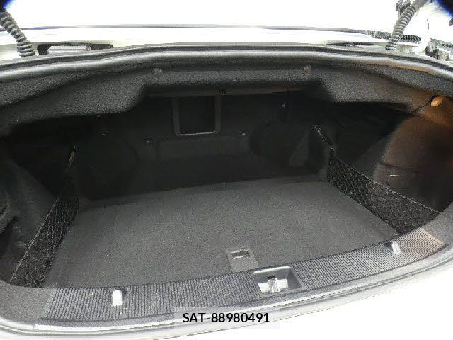 Mercedes Benz E-CLASS 2013-11 8880717-6