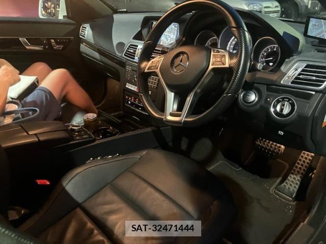 Mercedes Benz E-CLASS 2015-09 8880718-9