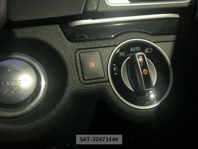 Mercedes Benz E-CLASS 2015-09 8880718-14