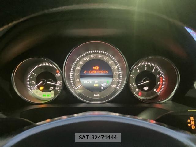 Mercedes Benz E-CLASS 2015-09 8880718-17