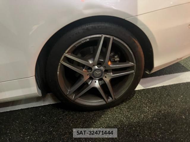 Mercedes Benz E-CLASS 2015-09 8880718-6