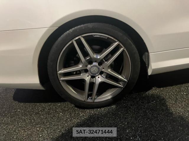 Mercedes Benz E-CLASS 2015-09 8880718-7