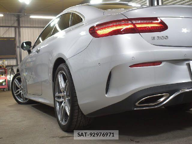 Mercedes Benz E-CLASS 2017-06 3379073-22