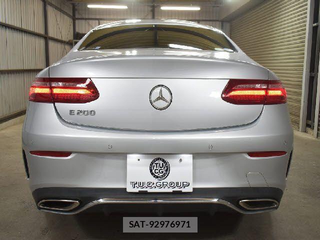 Mercedes Benz E-CLASS 2017-06 3379073-28