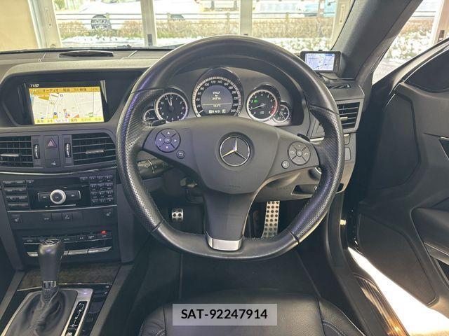 Mercedes Benz E-CLASS 2010-11 4393330-11