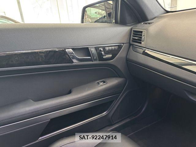 Mercedes Benz E-CLASS 2010-11 4393330-24