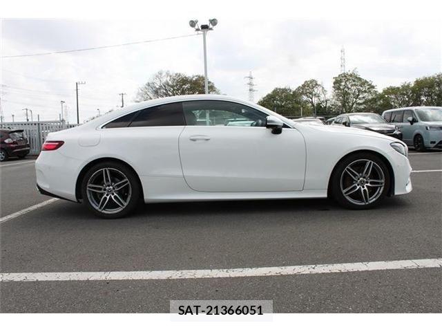 Mercedes Benz E-CLASS 2019-02 6272237-9