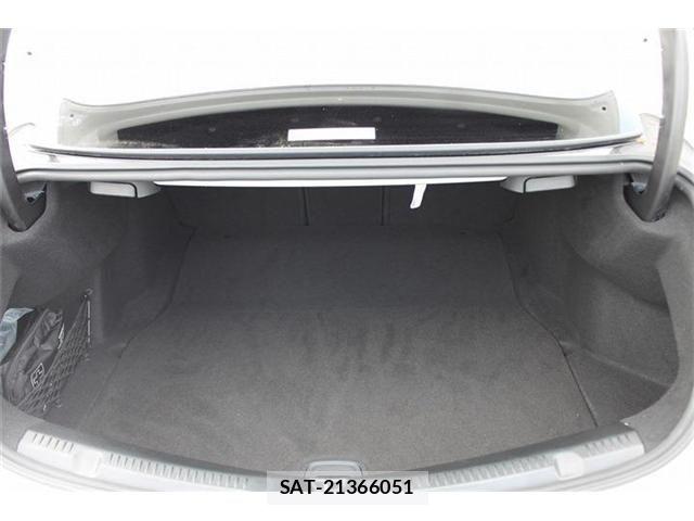 Mercedes Benz E-CLASS 2019-02 6272237-17