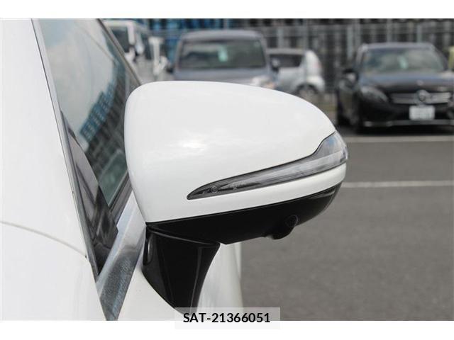 Mercedes Benz E-CLASS 2019-02 6272237-28
