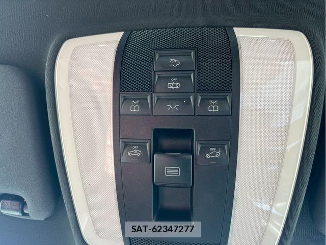Mercedes Benz E-CLASS 2013-01 6908281-25