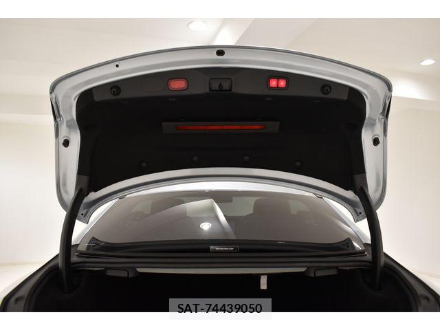 Mercedes Benz E-CLASS 2021-08 7455701-18