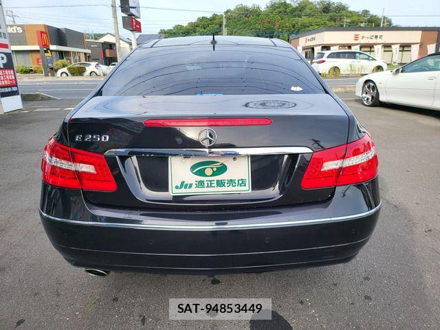 Mercedes Benz E-CLASS 2012-05 7617984-12