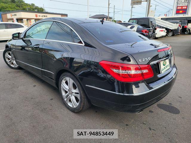 Mercedes Benz E-CLASS 2012-05 7617984-1