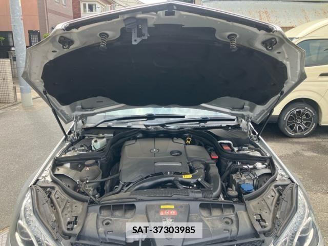 Mercedes Benz E-CLASS 2013-10 7786929-25