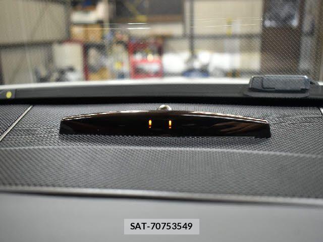 Mercedes Benz E-CLASS 2014-02 8100373-10