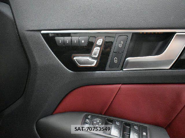 Mercedes Benz E-CLASS 2014-02 8100373-12