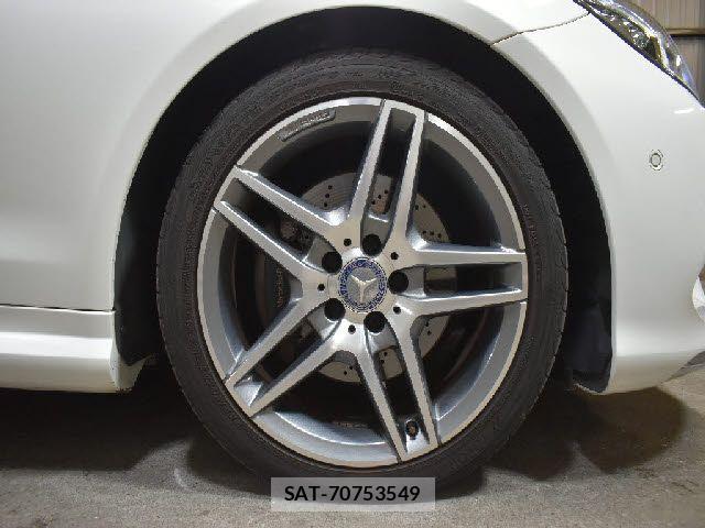 Mercedes Benz E-CLASS 2014-02 8100373-24