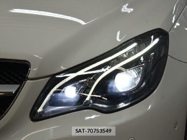 Mercedes Benz E-CLASS 2014-02 8100373-27