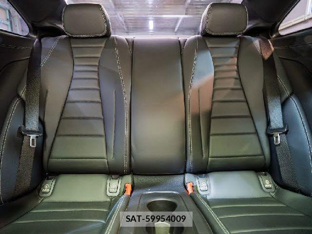Mercedes Benz E-CLASS 2017-06 8208646-27