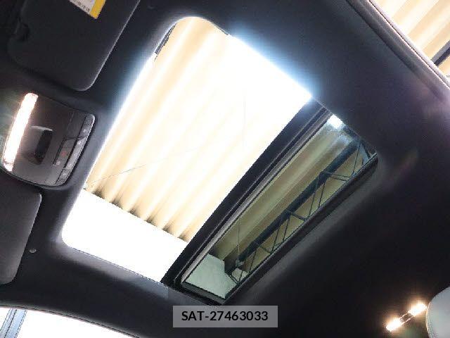 Mercedes Benz E-CLASS 2021-06 8208645-3