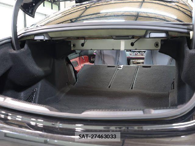 Mercedes Benz E-CLASS 2021-06 8208645-6