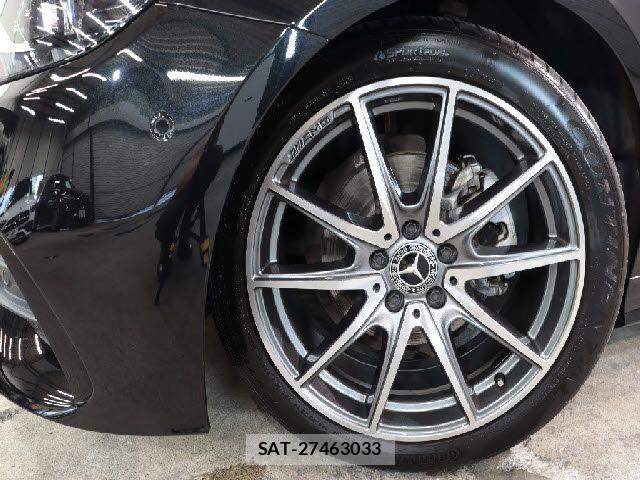 Mercedes Benz E-CLASS 2021-06 8208645-7