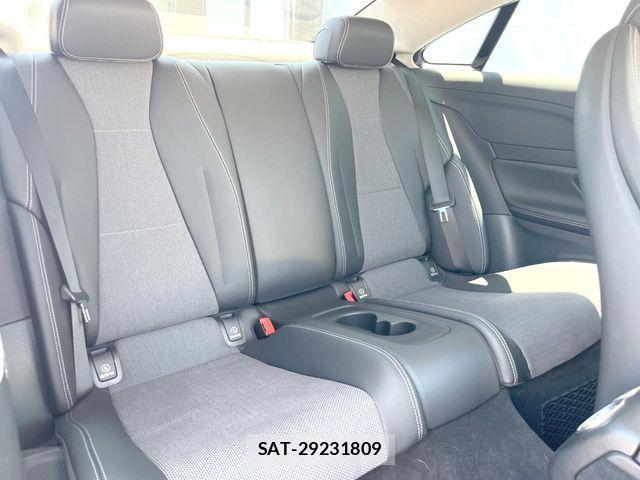 Mercedes Benz E-CLASS 2017-07 8230775-8