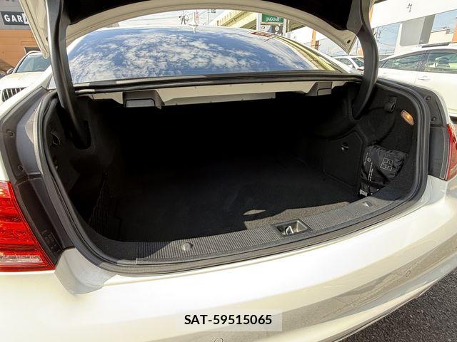 Mercedes Benz E-CLASS 2013-09 8315385-13