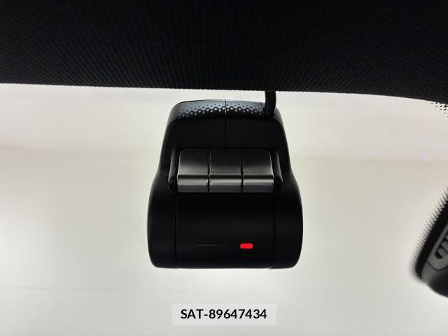 Mercedes Benz E-CLASS 2019-05 8354920-7