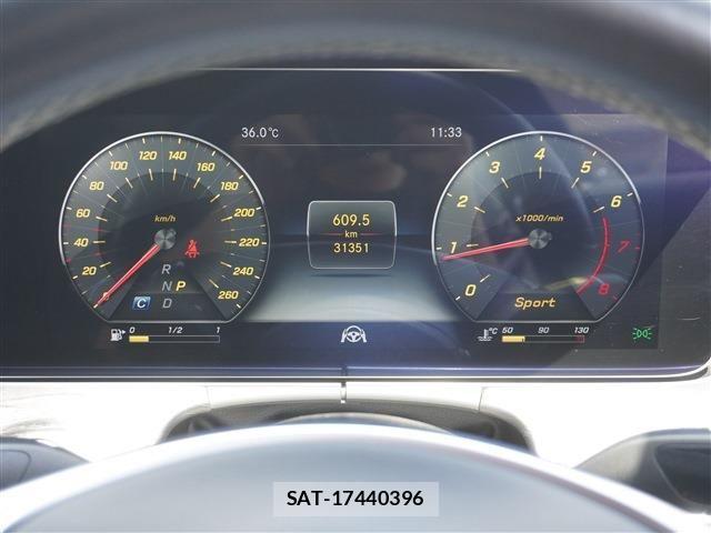 Mercedes Benz E-CLASS 2018-07 8525703-15