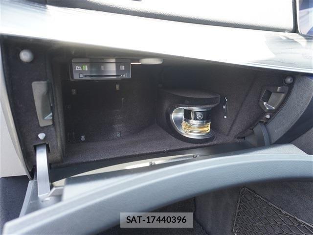 Mercedes Benz E-CLASS 2018-07 8525703-19