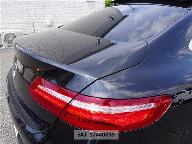 Mercedes Benz E-CLASS 2018-07 8525703-6