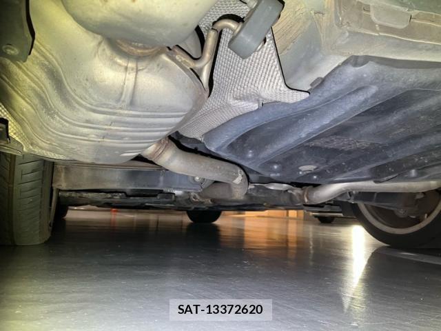 Mercedes Benz E-CLASS 2013-09 8666489-11