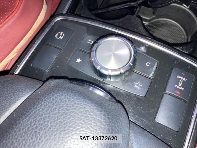 Mercedes Benz E-CLASS 2013-09 8666489-25