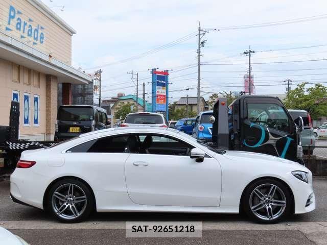 Mercedes Benz E-CLASS 2018-02 8660175-5