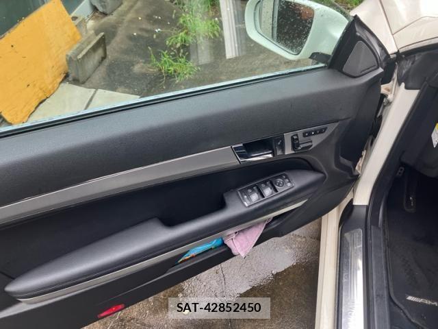 Mercedes Benz E-CLASS 2009-08 8780995-14