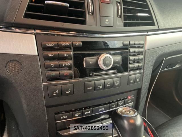 Mercedes Benz E-CLASS 2009-08 8780995-18
