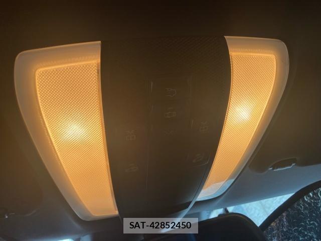 Mercedes Benz E-CLASS 2009-08 8780995-20