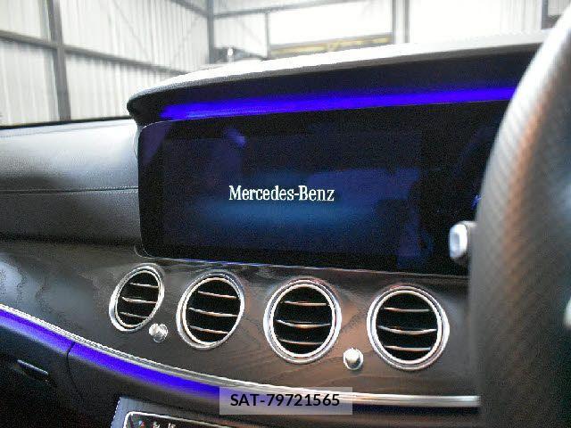 Mercedes Benz E-CLASS 2021-04 1190079-9