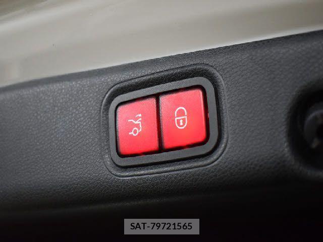 Mercedes Benz E-CLASS 2021-04 1190079-19