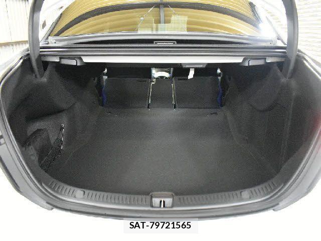 Mercedes Benz E-CLASS 2021-04 1190079-20